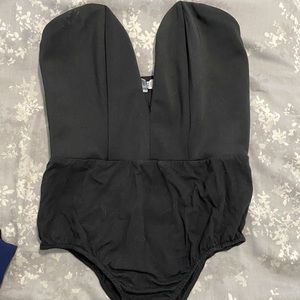NWOT - Black strapless bodysuit